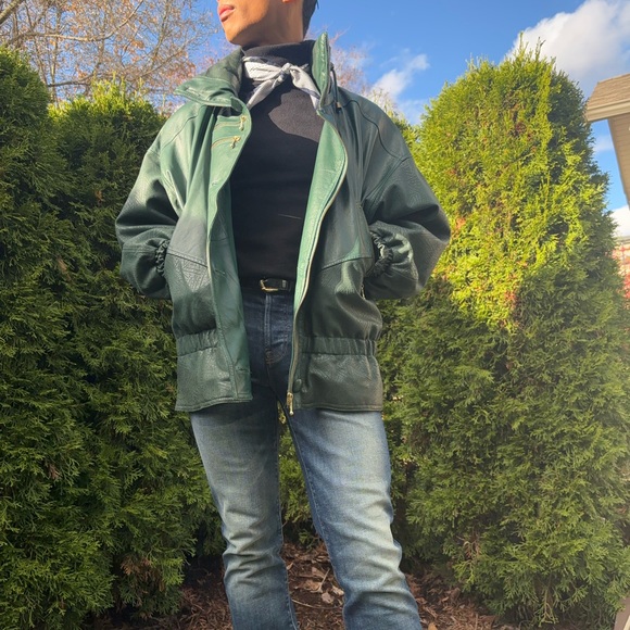 Small Green Vintage leather Jacket (womans) - Picture 5 of 7